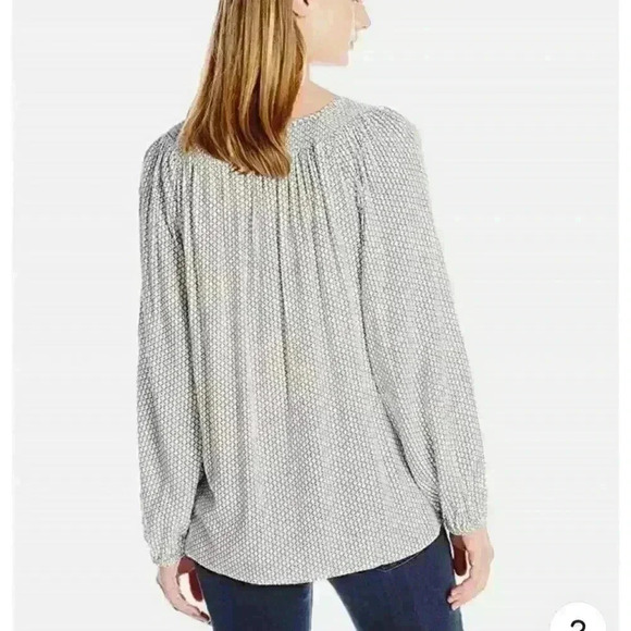 SOFT JOIE Yone Challis Rayon Peasant White/Black Tile Print Blouse Size Small - Picture 4 of 10